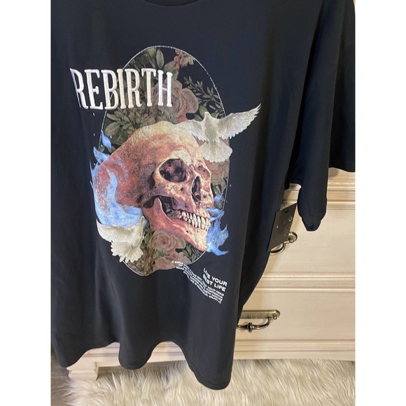 Men’s new with tags trust the universe graphic Skull T-shirt, XL - Picture 3 of 6